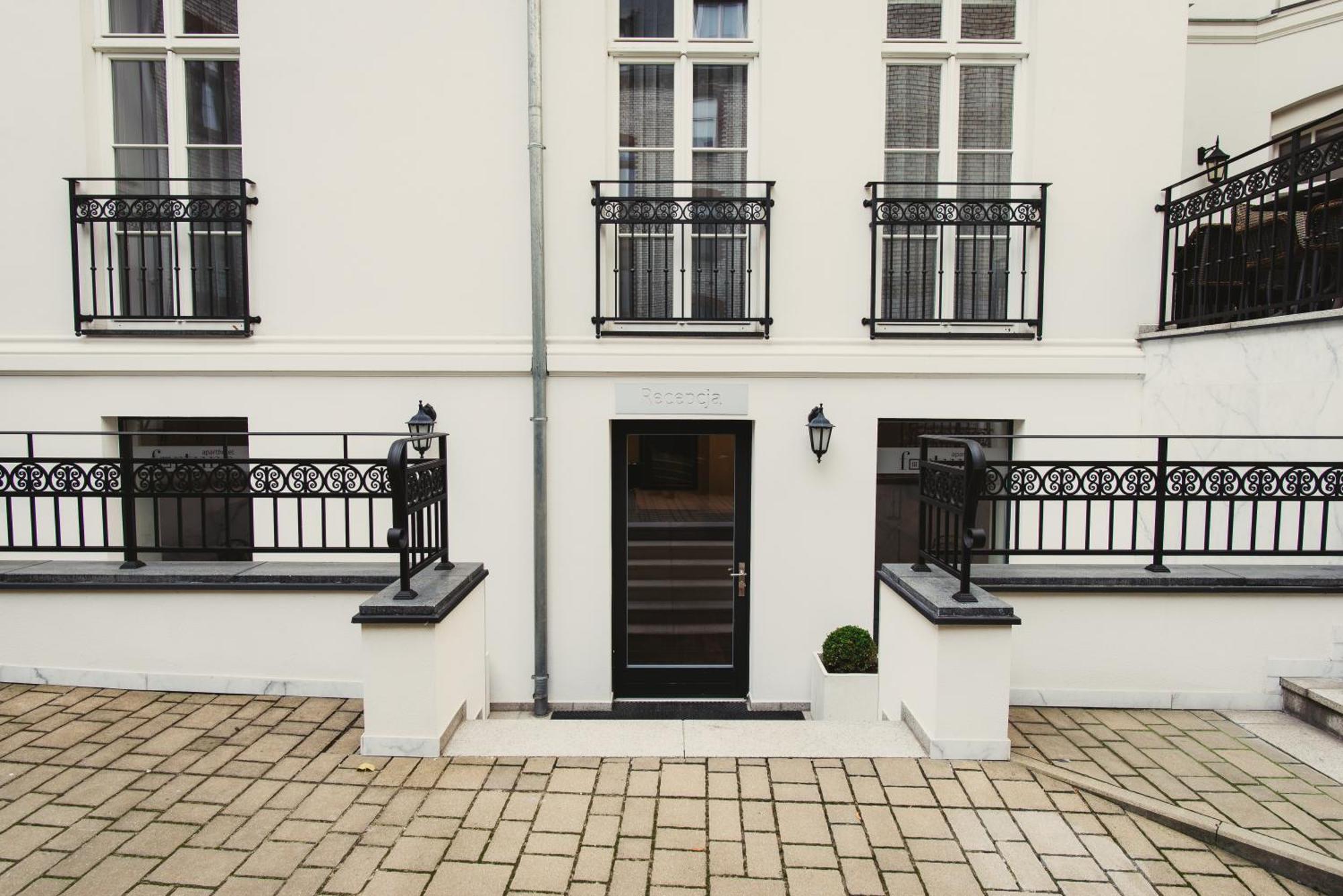 Fortune Old Town Boutique Hotel พอซนาน ภายนอก รูปภาพ