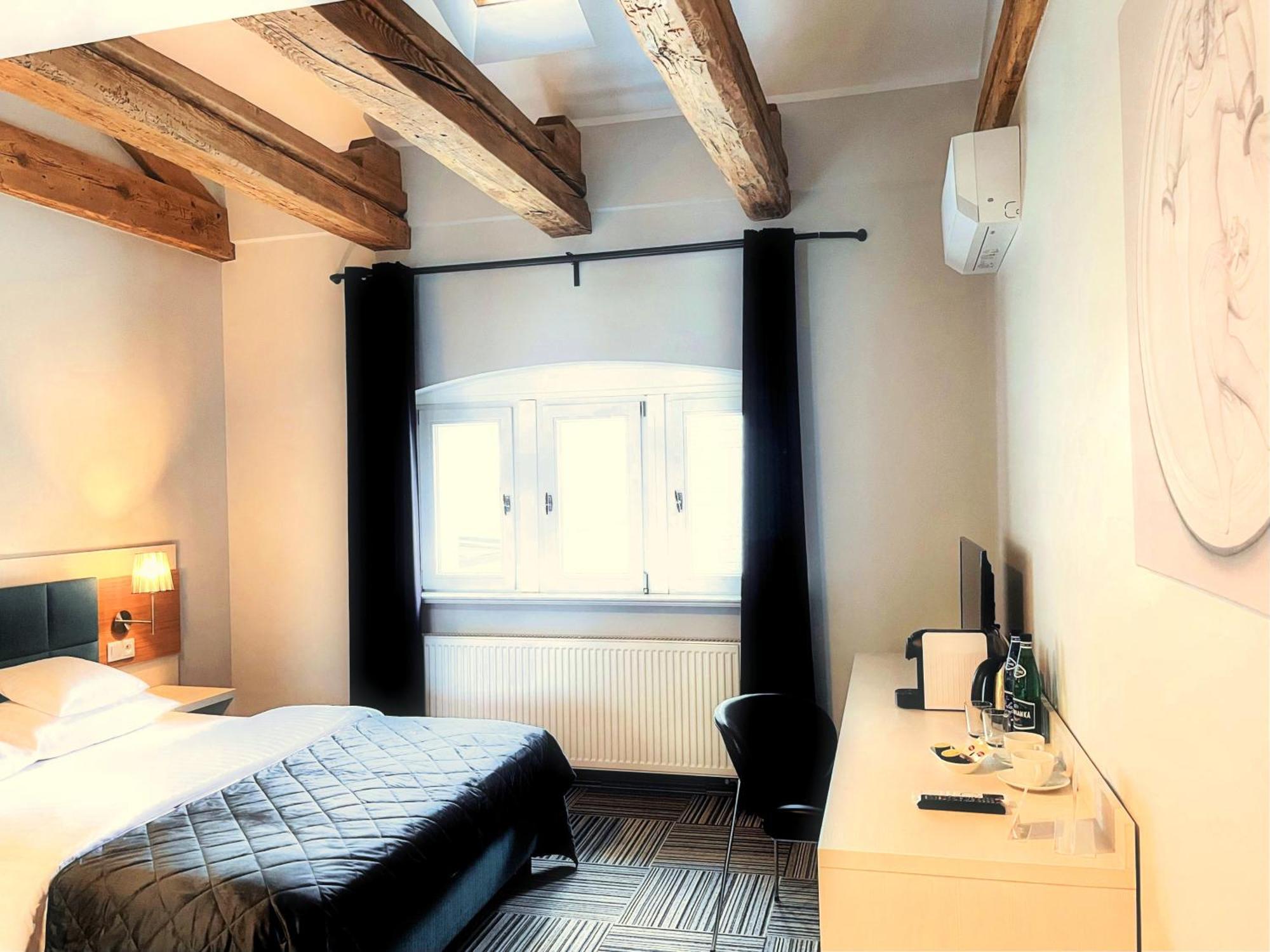 Fortune Old Town Boutique Hotel พอซนาน ภายนอก รูปภาพ