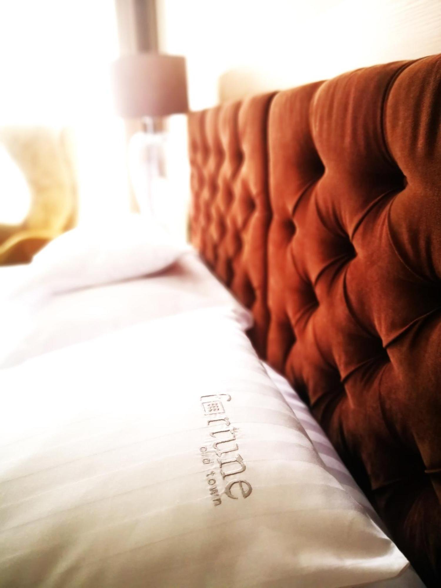 Fortune Old Town Boutique Hotel พอซนาน ภายนอก รูปภาพ