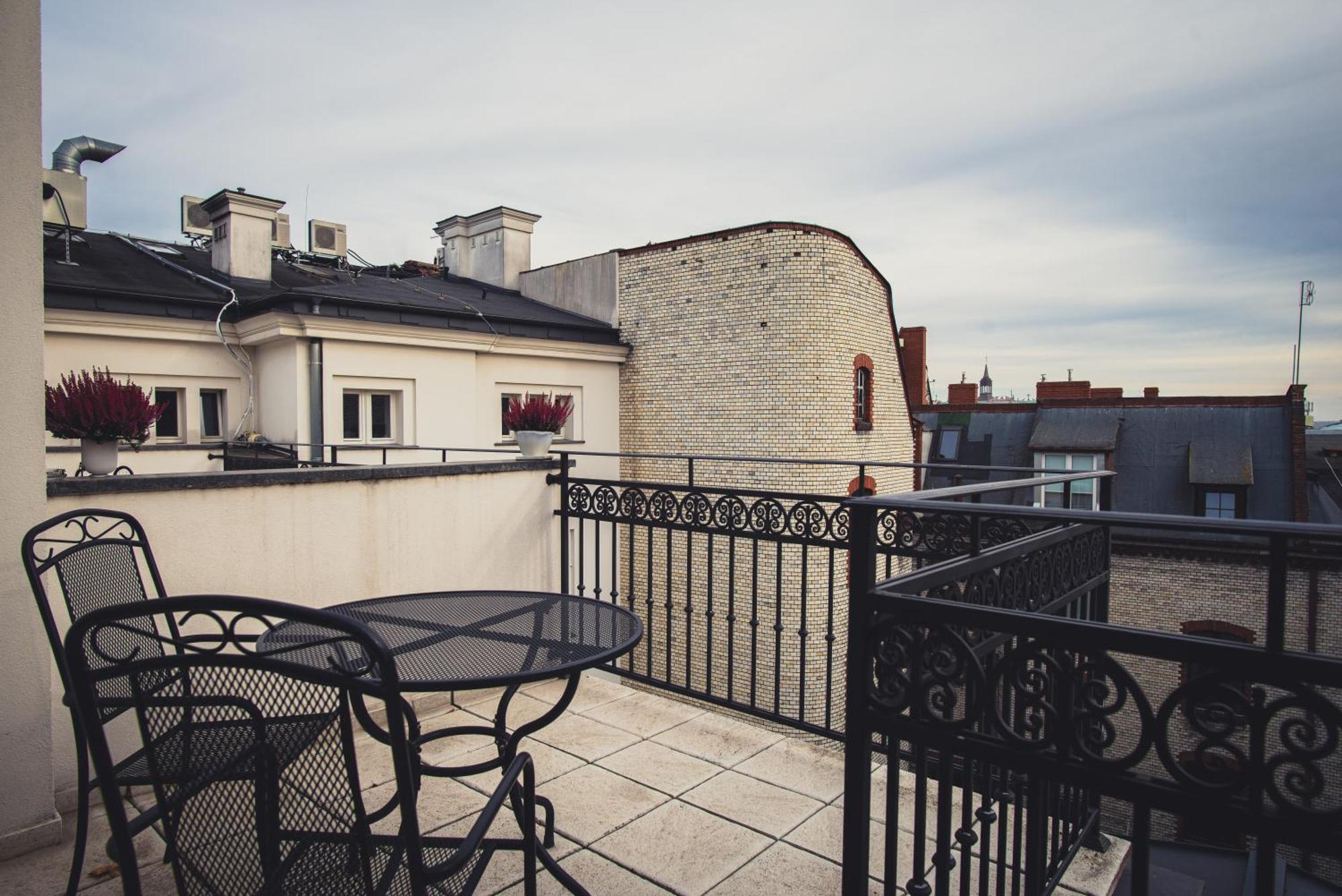 Fortune Old Town Boutique Hotel พอซนาน ภายนอก รูปภาพ