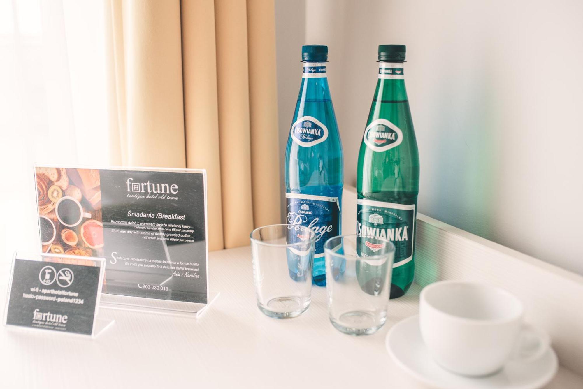 Fortune Old Town Boutique Hotel พอซนาน ภายนอก รูปภาพ