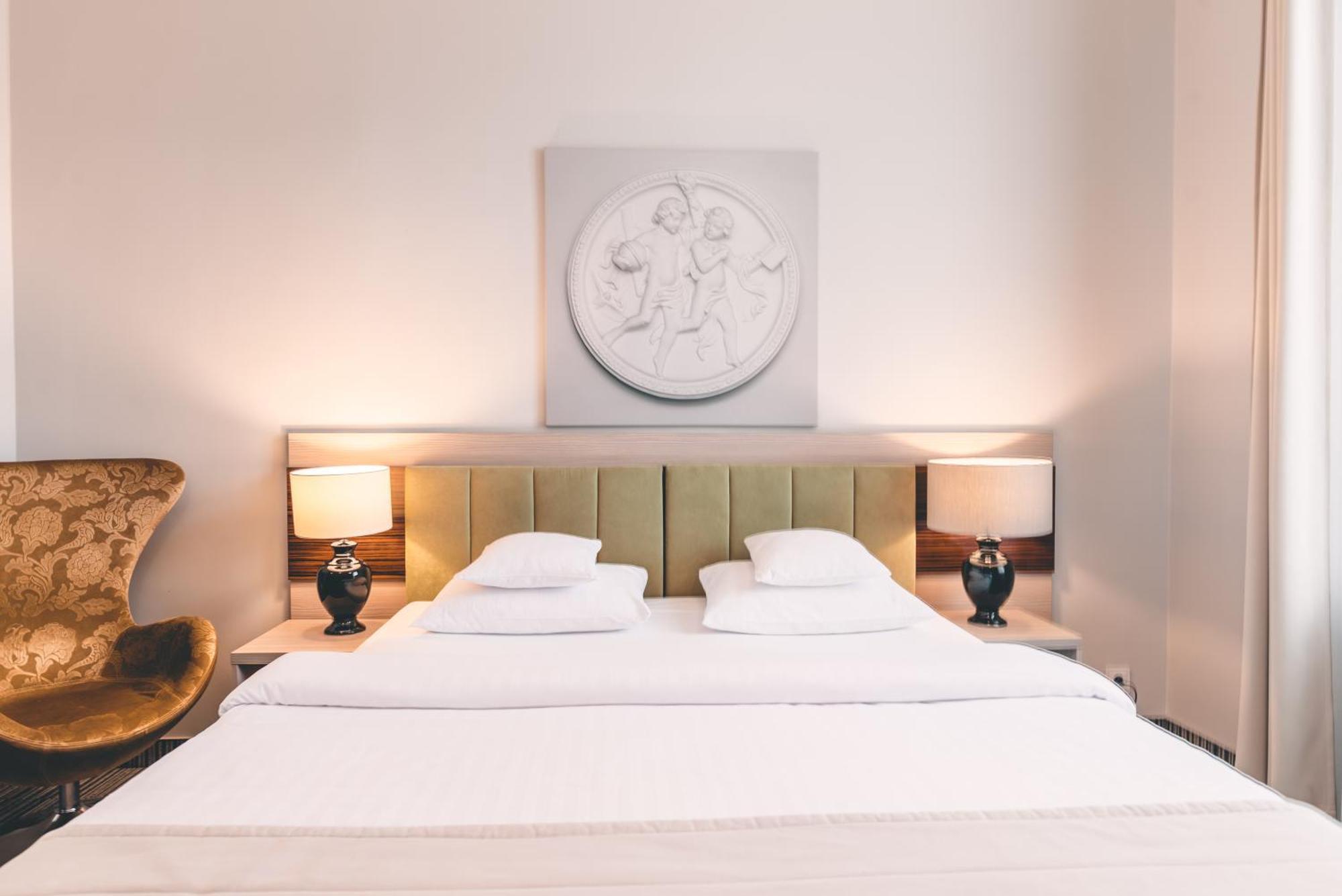 Fortune Old Town Boutique Hotel พอซนาน ภายนอก รูปภาพ
