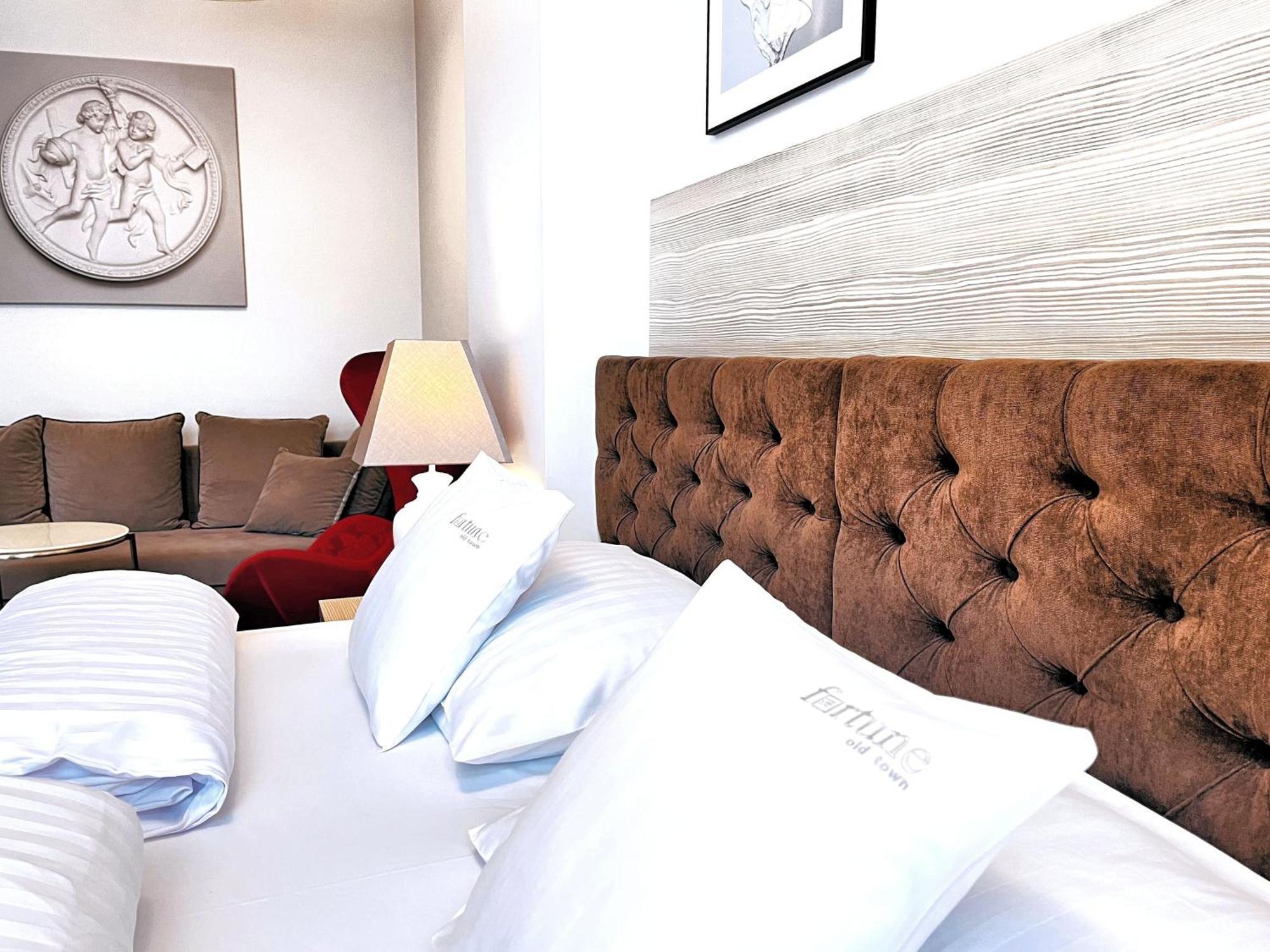 Fortune Old Town Boutique Hotel พอซนาน ภายนอก รูปภาพ